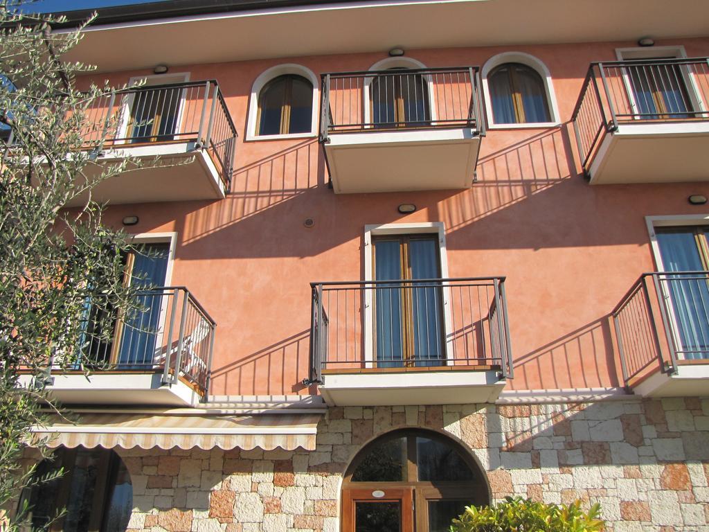 Residence Villa Margherita Brenzone sul Garda Exterior foto